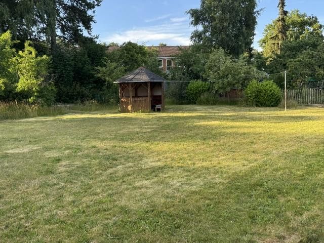 Casa unifamiliare a St. Gertrud con terreno di proprietà (lotto commerciale) L’attestato di prestazione energetica è in preparazione – Vom Wintergarten in den Garten