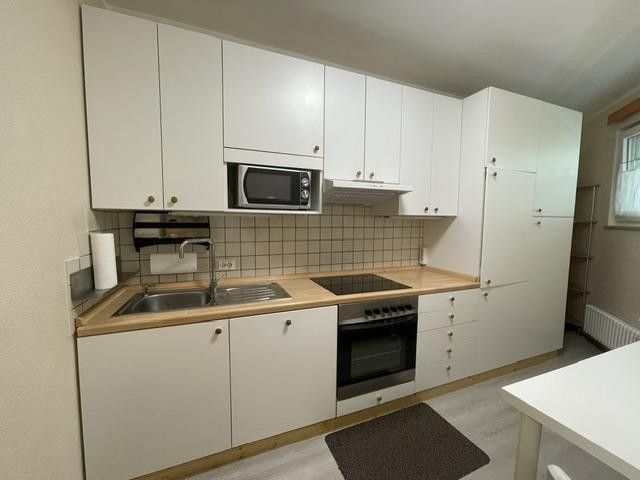 Monolocale completamente arredato a Wiesbaden-Biebrich – Küche