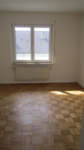 Zentrale ruhige 4,5-Zimmer-Wohnung mit großem Balkon 1. OG in Herrenberg Ziegelfeld von privat – Schlafzimmer 2