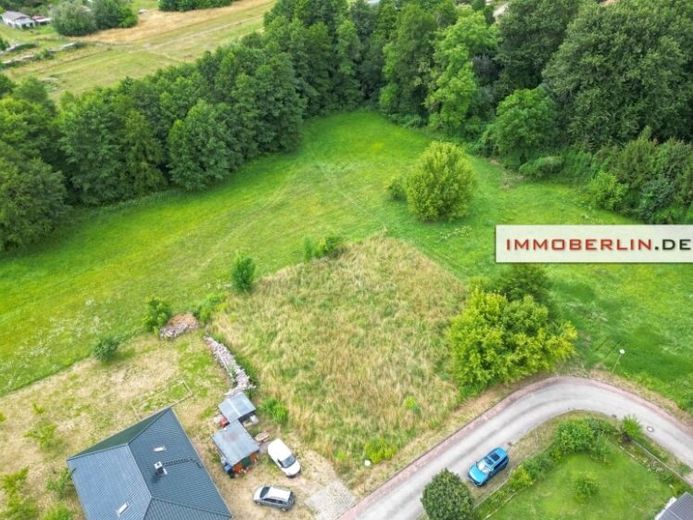 IMMOBERLIN.DE - ¡Perspectivas de ensueño! Parcela edificable muy atractiva orientada al suroeste y cerca de lagos – Foto 1