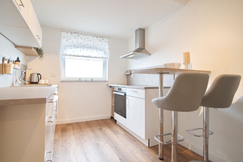 Appartamento recentemente ristrutturato e arredato con accesso a Internet e balcone, con dotazioni e arredamento estremamente attraenti e accoglienti. – 6ef9ec1fd324bedd7527532549d41fce39221482.jpg