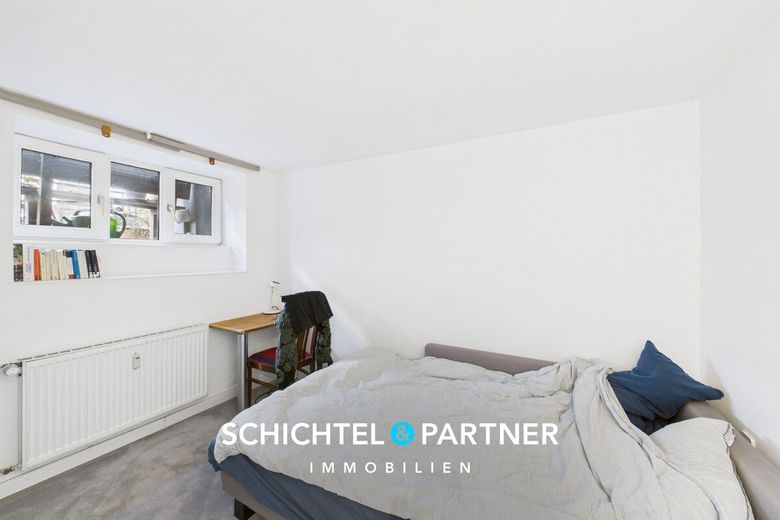 Ostertor | Vermietetes Altbremer Reihenhaus mit pflegeleichtem Außenbereich – S&amp;P | Schlafzimmer