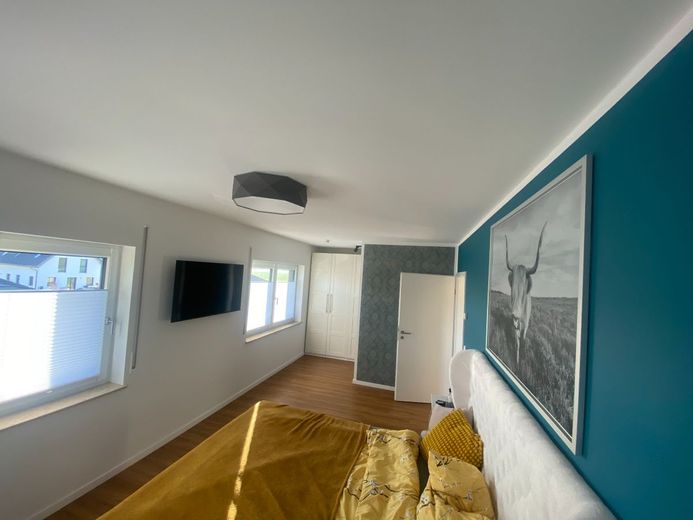Modernes Einfamilienhaus mit großem Grundstück - provisionsfrei – Schlafzimmer