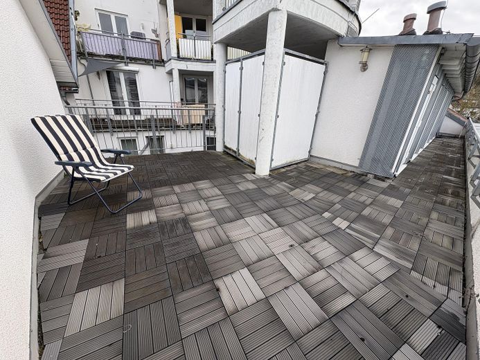 3 Zimmerwohnung mit 3 Tiefgaragenplätzen und 4 Balkonen – Dachterrasse