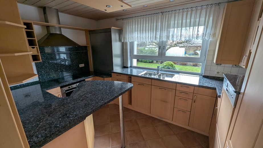 2 Fam.-Haus mit ELW, keine Makler Anfragen !!! – Küche EG