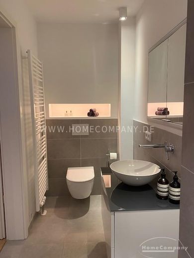 Furnished luxury apartment in Cologne-Lindenthal! – 8b8c7c3854c9a7f47d5c8da00390deb69f88422a.jpg