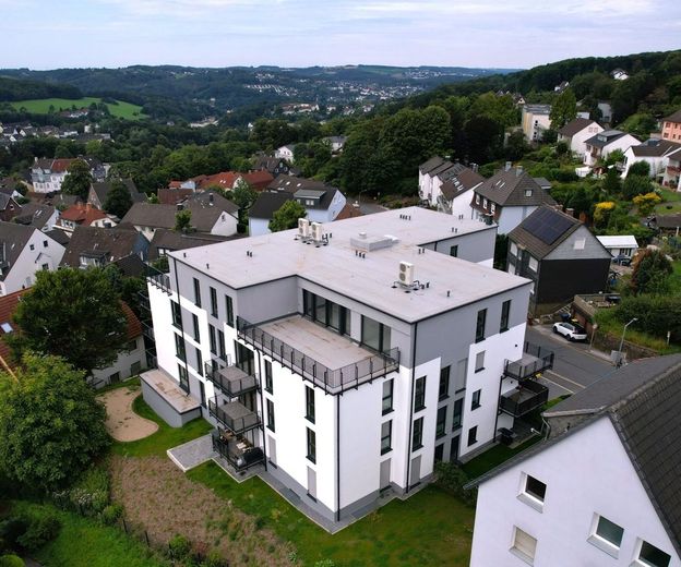 NEUER PREIS: Moderne, barrierearme 3-Zimmer-Wohnung mit Balkon, Aufzug &amp; Tiefgarage in Ennepetal – Luftbild