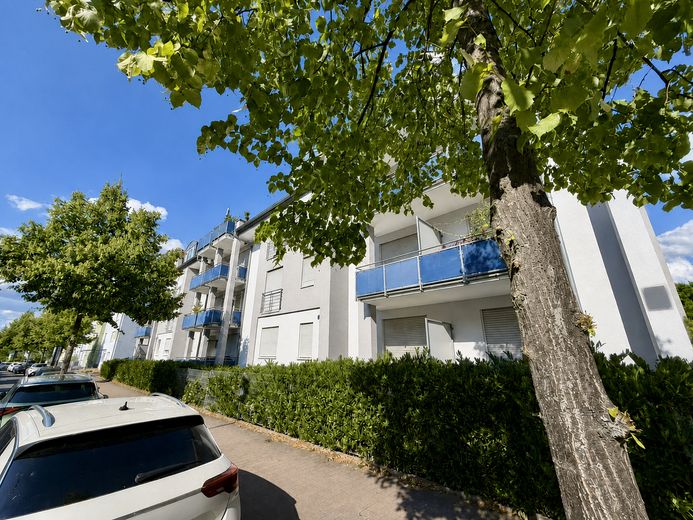 Provisionsfrei & erbpachtfrei: Helle 3-Zimmer-Wohnung mit zwei Balkonen im Frankfurter Bogen – Haus im Frankfurter Bogen