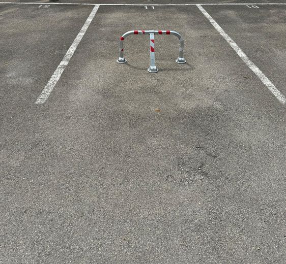 PKW Außenstellplatz mit Sperre