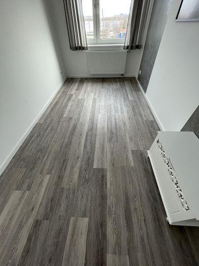 Klimatisierte und Vollständig renovierte Wohnung mit 3 Zimmern, Balkon und Einbauküche in Düsseldorf – Foto 12