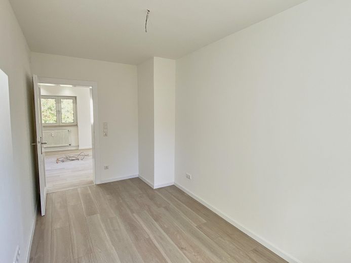 Kernsanierte, exklusive 3-Zimmer-Wohnung in Wiesbaden – Langenbeckstraße 4 – Kinderzimmer/Büro