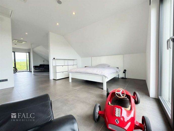 Luxus trifft Privatsphäre - Exklusive Villa mit Pool in begehrtester Lage von Worms – Schlafzimmer Obergeschoss