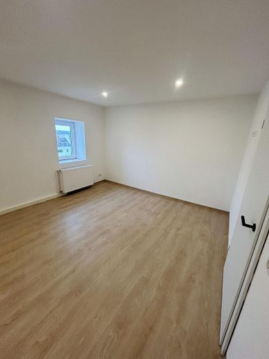 3-Raum DG-Wohnung mit neuer Einkauküche in Meerane - Erstbezug hochwertig saniert – Schlafzimmer 1