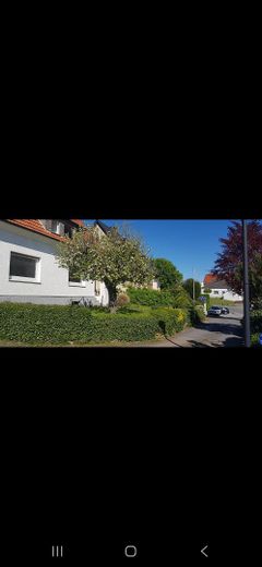 Toplage Günne: Sanierungsbedürftiges EFH/ZFH auf 840 m² Grundstück mit Seeblick-Potenzial – Haus/Vorgarten