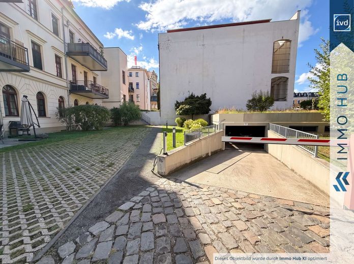 ++Wolne od zaraz | Klimatyzacja | Miejsce parkingowe | Loggia na dachu! Wymarzone mieszkanie w centrum-wschód ++ – 5721417-PY1Grg1sga8HV4FFTRFvUYv3-einfahrt_garage.jpg