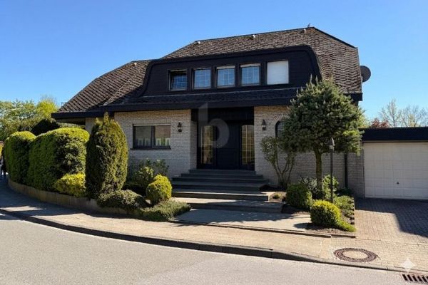 TRAUMHAFTES RAUMANGEBOT: FAMILIENFREUNDLICHES HAUS