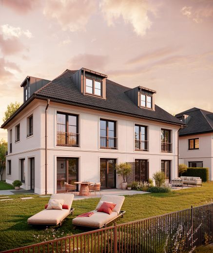 Living in a prime location in Obermenzing - south-facing garden & absolute quiet location – Abendsonne im Südgarten