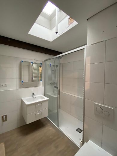Bietigheim: geräumige, lichtdurchflutete Dachterrassen-Wohnung, EBK, Aufzug – Foto 2