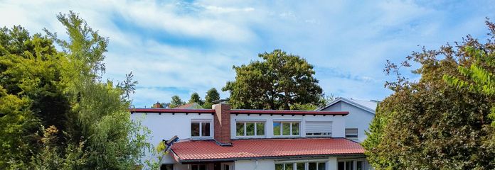 Villa en ubicación privilegiada de Wo-Herrnsheim con gran jardín A + – Ostansicht aus Hauptgarten