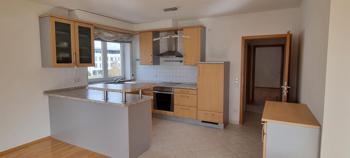 ETW (3 Zimmer/103,23qm) Neu-Ulm/Wiley - charmant, hell, in Premium-Lage(Peter Biebl Park) – offene Küche mit Essbar