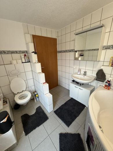 Charmante 2,5-kamerwoning op een centrale locatie in Stuttgart West – Bad