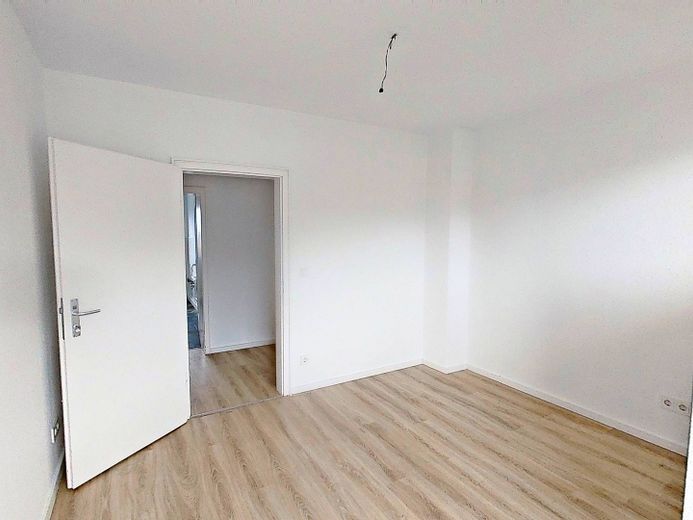 Luminoso appartamento di 3 locali con bagno con vasca e BALCONE – Ansicht II: Schlafzimmer
