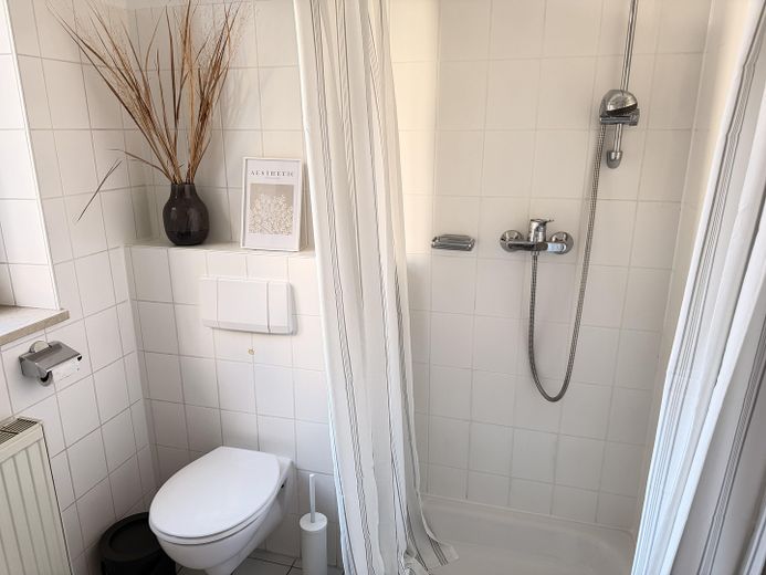 Furnished shared apartment room near Wertach & line 4 – Foto 12