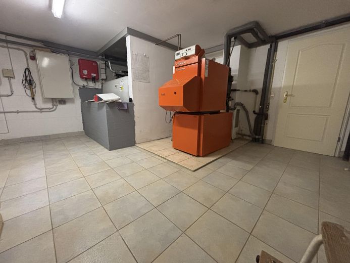 Einfamilienhaus auf großem Grundstück – Heizungsraum