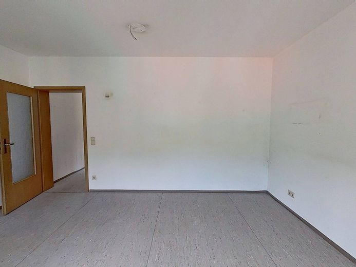 Cölln’da küvetli, konforlu 2 odalı daire – Ansicht II: Wohn- und Esszimm…