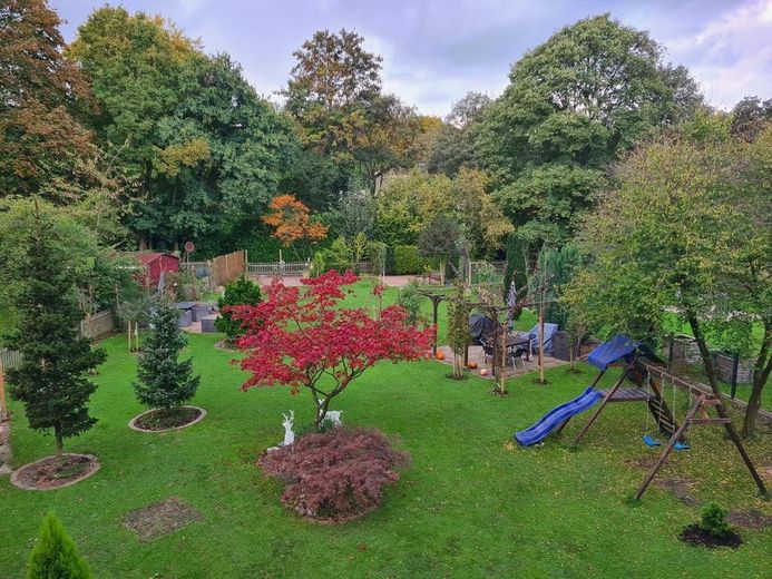 Ruhiges Wohnen, stadtnah in Ge-Buer mit Balkon, Terrasse & Garten – Garten
