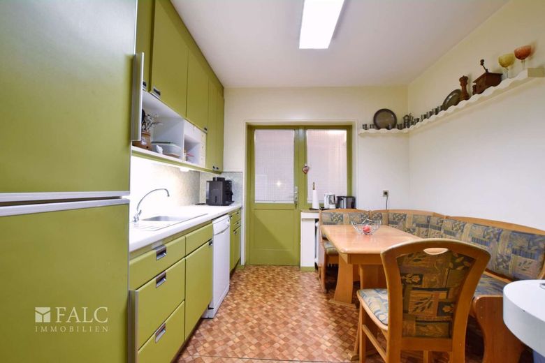 Wohnen und Arbeit auf 300m² Fläche kombinieren! – Küche - EG