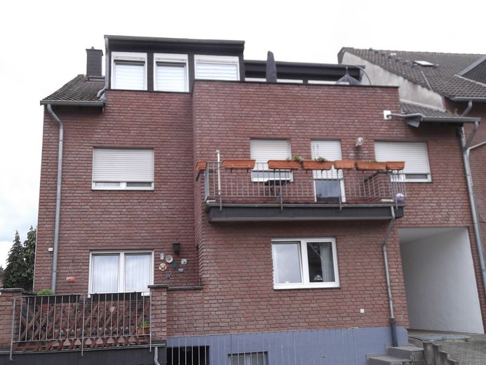 2-Zimmerwohnung mit Balkon, seperatem Keller, Garage in ruhiger Wohnlage im Süden von Kerpen-Buir – Foto 1