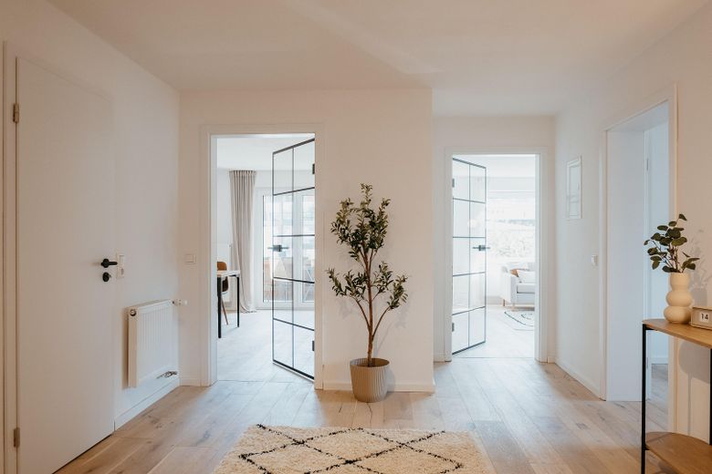 Erstbezug nach Sanierung | Helle 3,5-Zimmer-Wohnung mit Südbalkon (provisionsfrei & einzugsbereit) – Foto 6