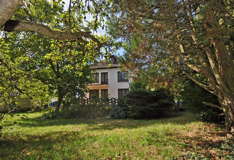 Giessen-Schwanenteichviertel'de 2 aileli ev - merkezi ve sakin, seçkin konum – Garten