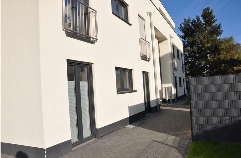 Luxus-Penthouse mit A+ Energiebilanz, Klimaanlage & Restgewährleistung bis 2027 – Zugang