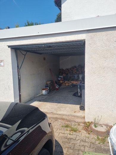 Provisionsfreies Einfamilienhaus in wunderschöner Lage – Garage
