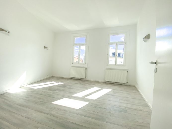 lussuoso e luminoso appartamento di 4 locali in edificio storico – Separates Zimmer