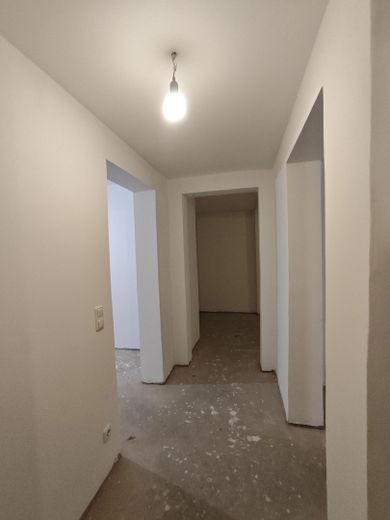 Vielseitig nutzbare Gewerbeflächen in St. Georg – frisch renoviert – Fläche 2 Flur