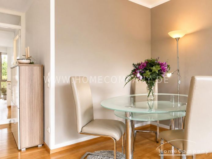 Großzügig geschnittene 3-Zimmer-Wohnung mit Balkon in der Maxvorstadt – 85992ec5ace07012ffc252552c8291aed905b043.jpg