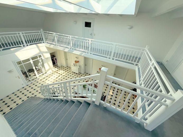 Villa esclusiva progettata da un architetto con vista libera sui prati dell’Ilmenau – Galerie im OG