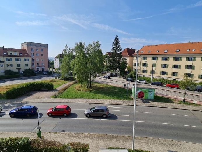 + + + 2,0-Zimmerwohnung mit Traumaussicht! + + + – Foto 1