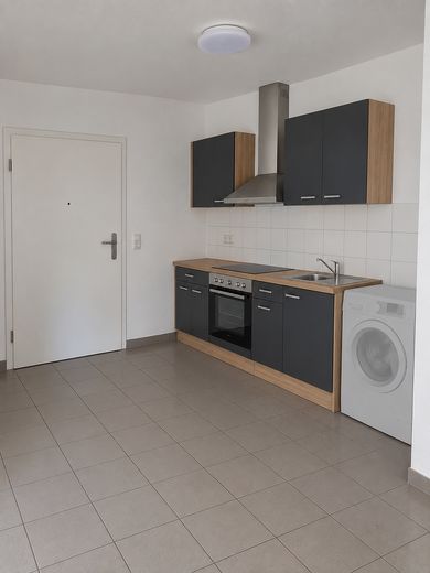 Fraîchement rénové & partiellement meublé – agréable appartement de 2 pièces à Wiesbaden – Küche
