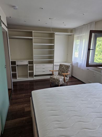 Атмосфера будинку замість квартири 108,5 м² комфорту для життя з каміном 2 балконами та сучасною кухнею в Solingen-Wald – Фотографія 35