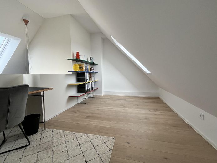 Großzügige Maisonettewohnung mit Hausgefühl – Büro 2