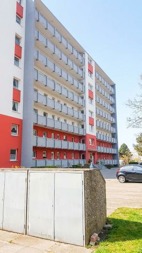 Affascinante appartamento di proprietà con 1 stanza, balcone e posto auto a Wedel – Außenansicht 2
