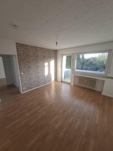 Zimmer 2 mit Balkonzutritt