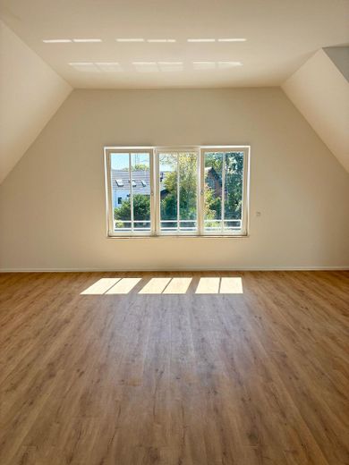 Erstbezug Neubau – Wohn- Esszimmer