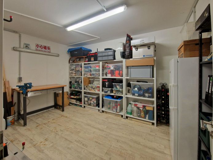 Courtagefrei: Helle und zentral gelegene DG-Maisonette-Wohnung mit Galerie und Sonnenterrasse – 16_Kellerraum