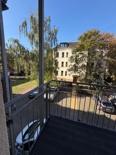 Appartement rénové dans un immeuble ancien avec balcon – calme et central à Gohlis – Balkon + grüner Innenhof 