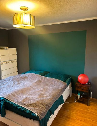 Provisionsfrei: Attraktive 2-Zimmer-Wohnung mit Balkon in zentraler Lage München Sendling – Schlafzimmer